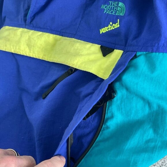 The North Face Vintage womens Vertical Gore-Tex Nylon Jacket M *flaw* 0203 - Picture 5 of 14